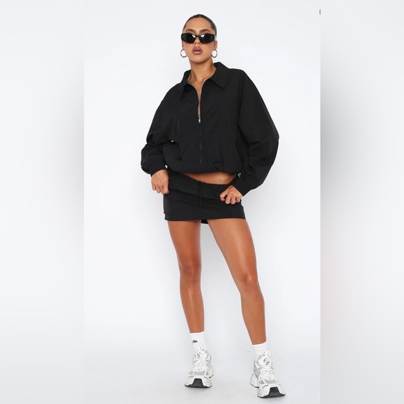 White Fox Boutique Off Duty Jacket Black Sz S/M - Picture 4 of 11